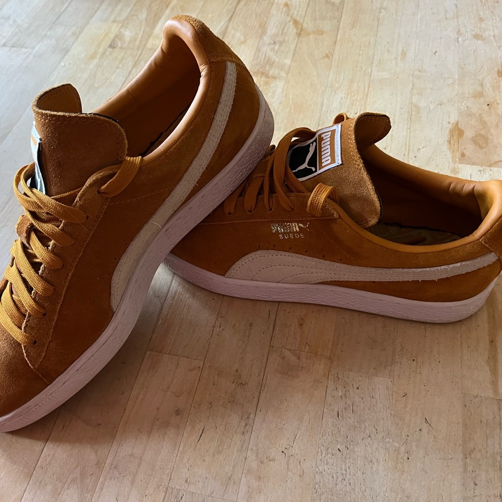 Puma Men's Suede Sneakers - Brown and White